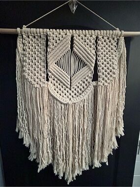 Handwoven Macrame Wall Tapestry - Cream